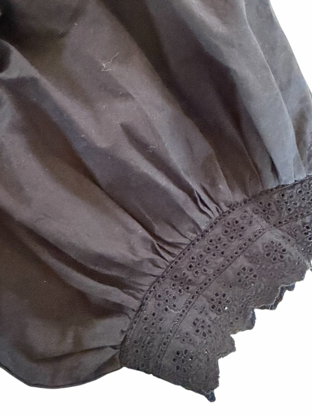 Doen Ruffled Eyelet Sample Top - Picture 3 of 7